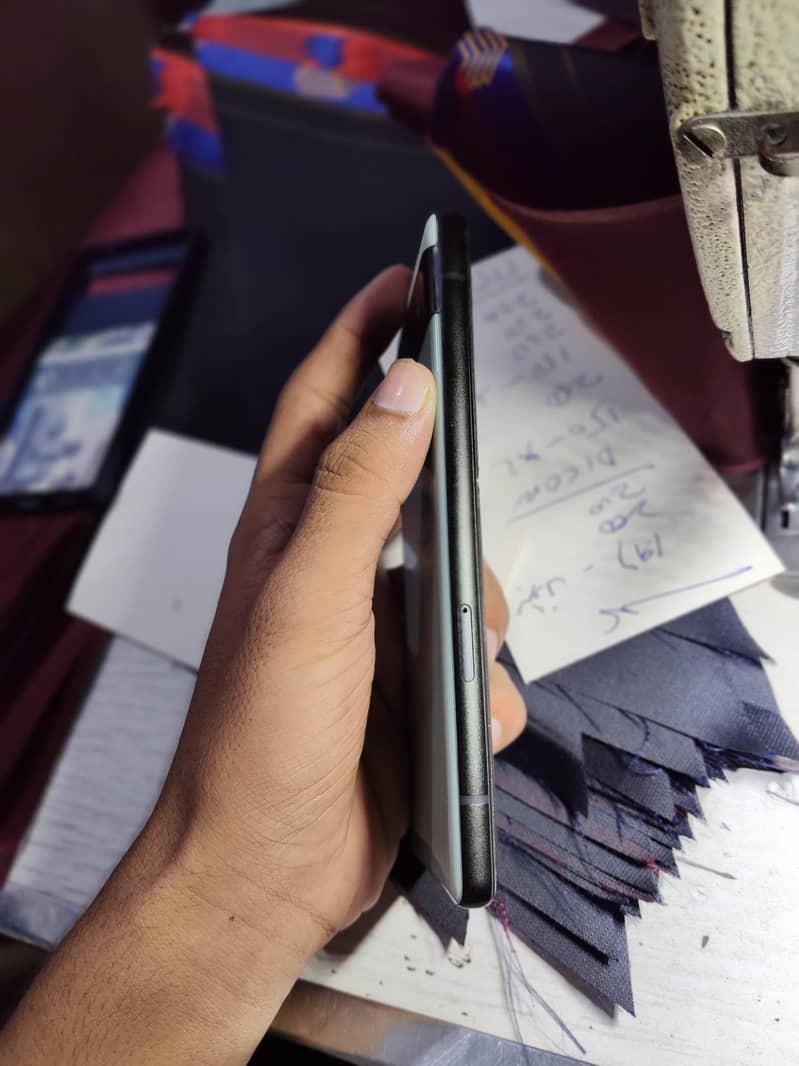 Google Pixel 6a 1