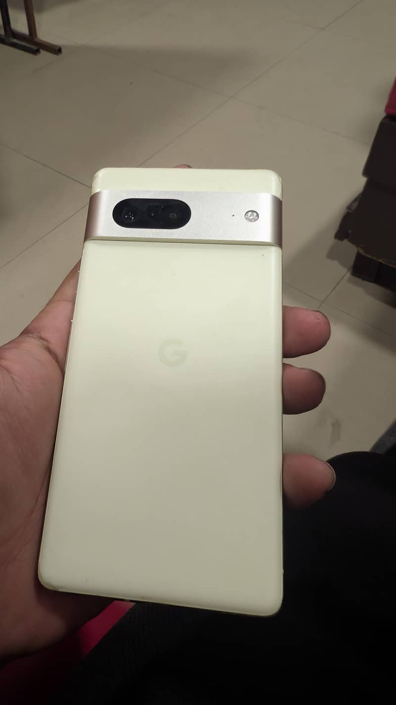 Google Pixel 7 5