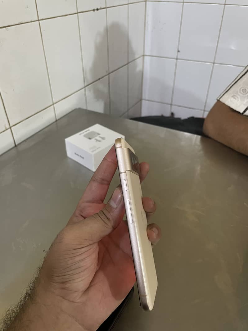 Google Pixel 8 5