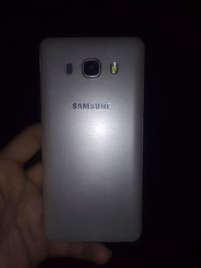 Samsung Mobile J5