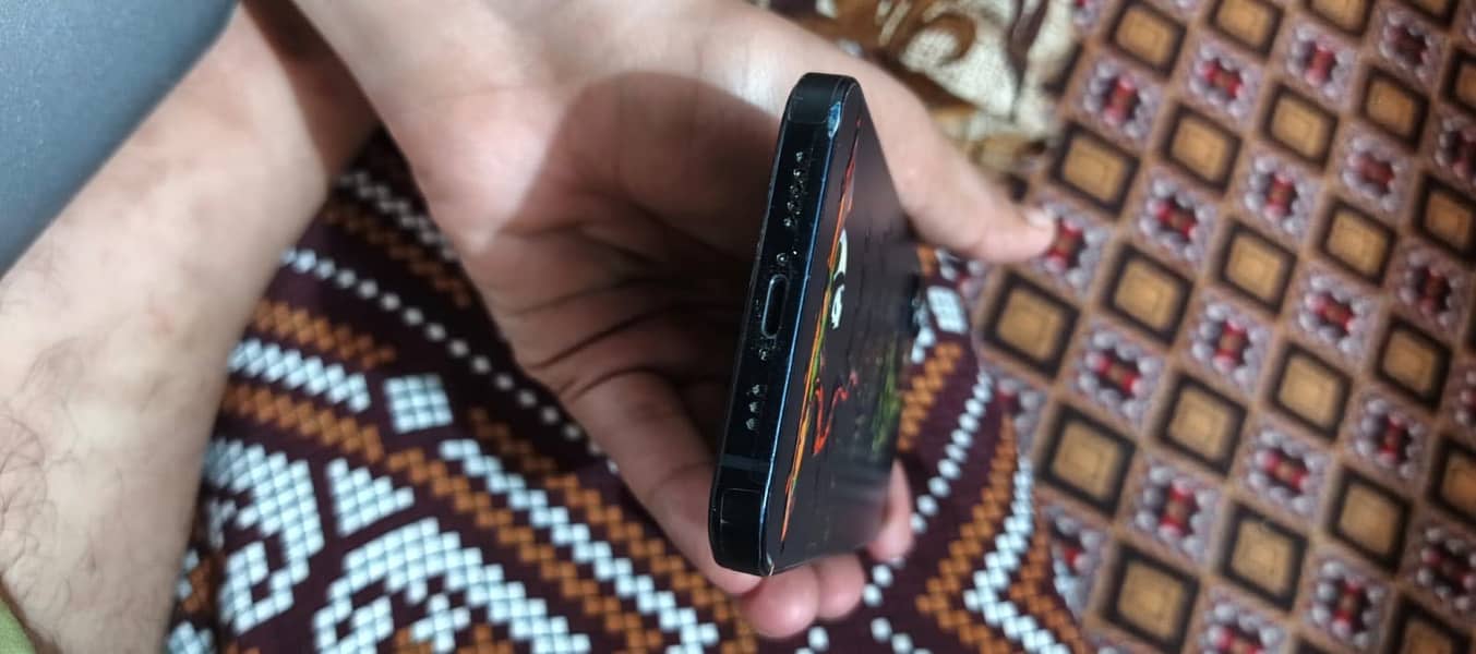 Apple iPhone 12 0