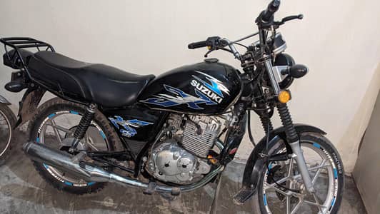 Suzuki gs 150 se