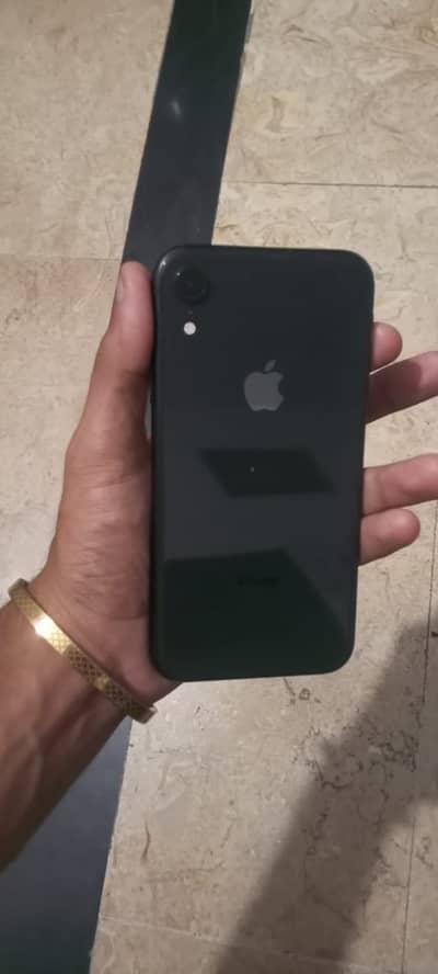 Apple iPhone XR