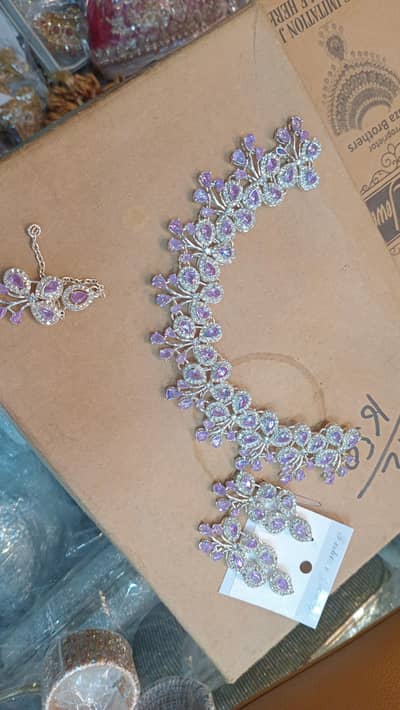 all kind of jewellery available