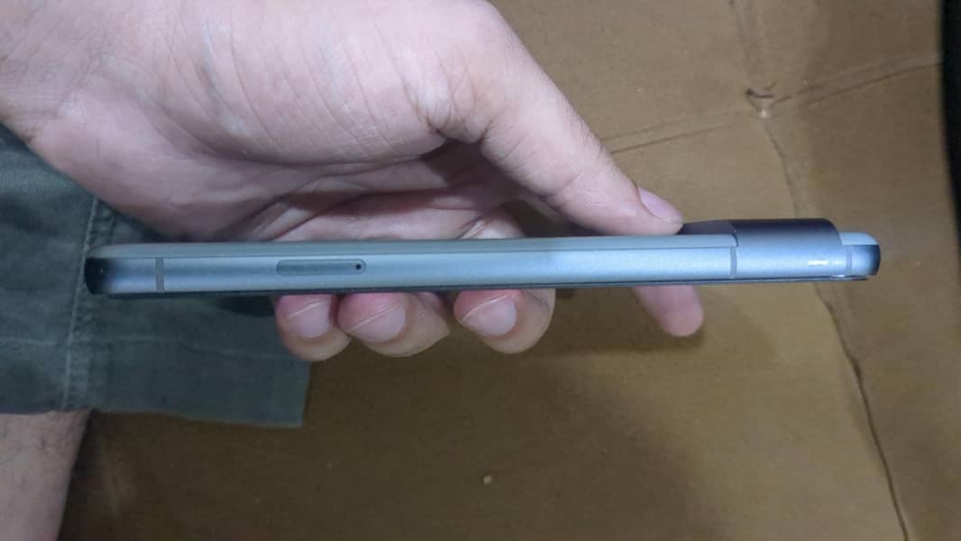 Google Pixel 8 3