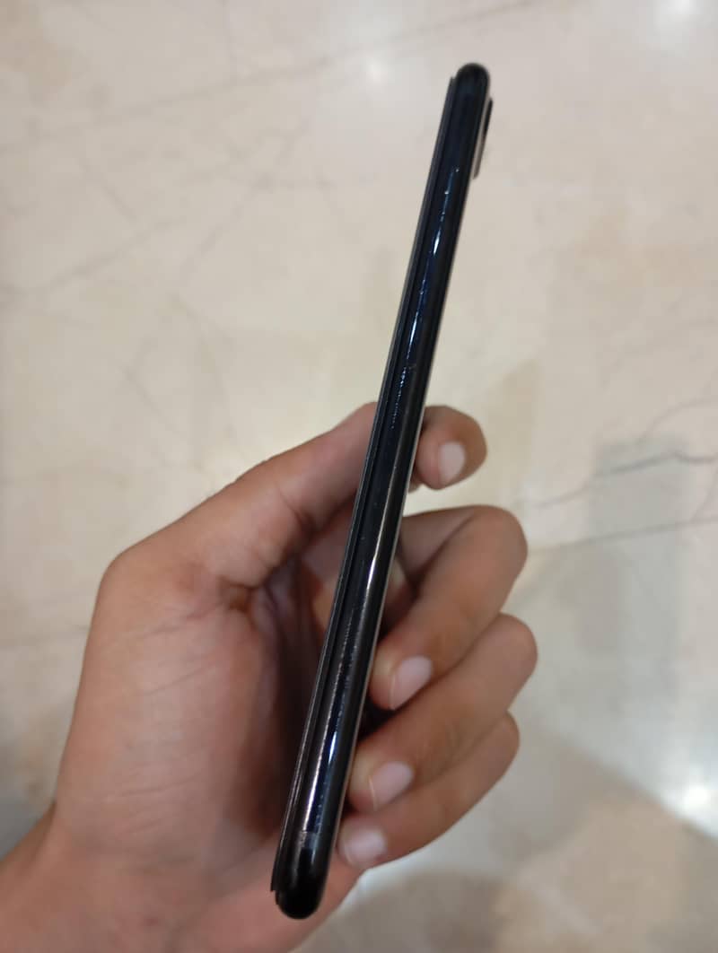 Apple iPhone 7 Plus 2