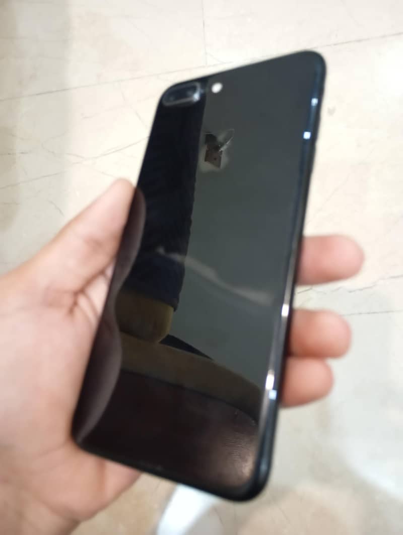 Apple iPhone 7 Plus 4