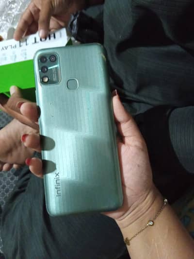 Infinix Hot 11 Play