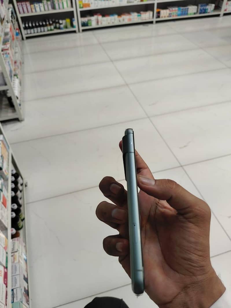 Google Pixel 8 5