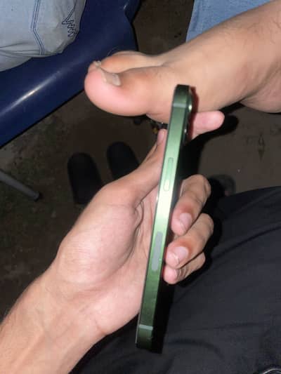 Apple iPhone 13