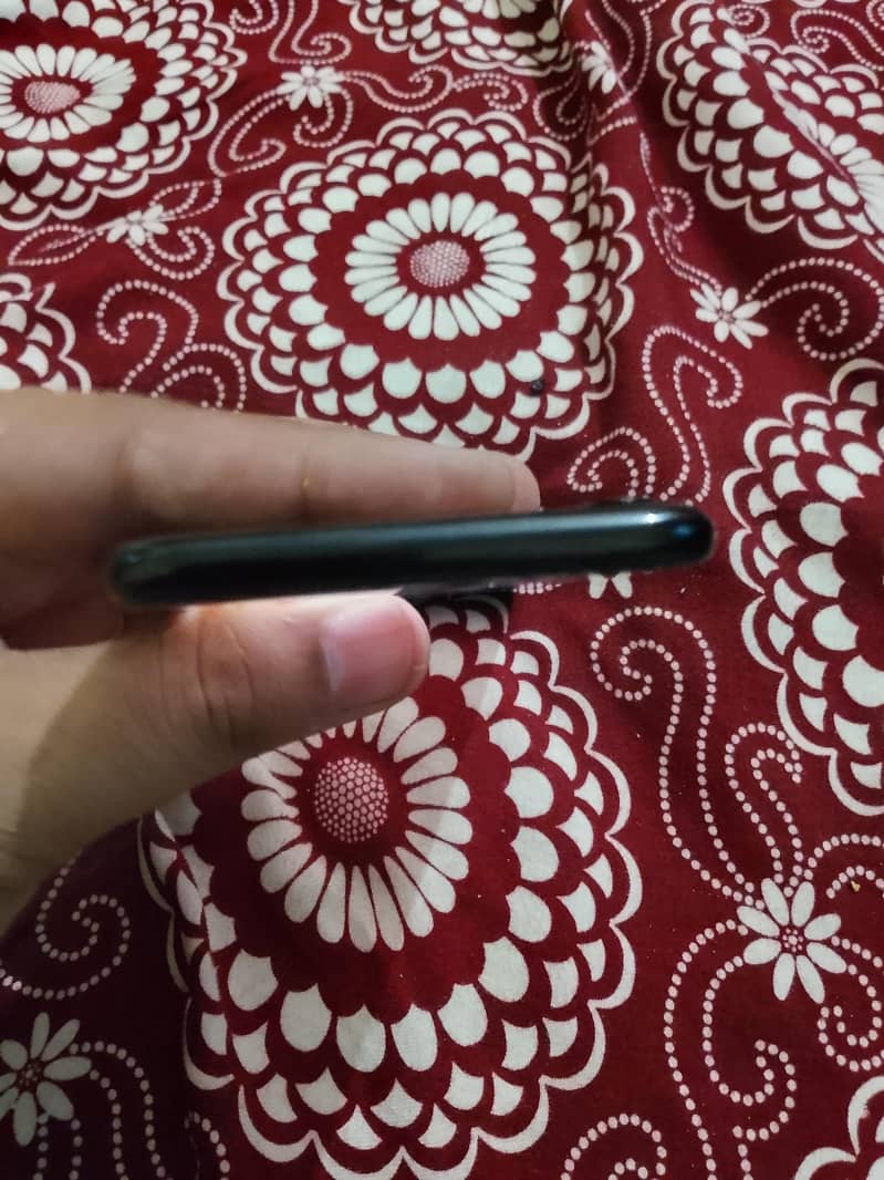 Apple iPhone 7 5
