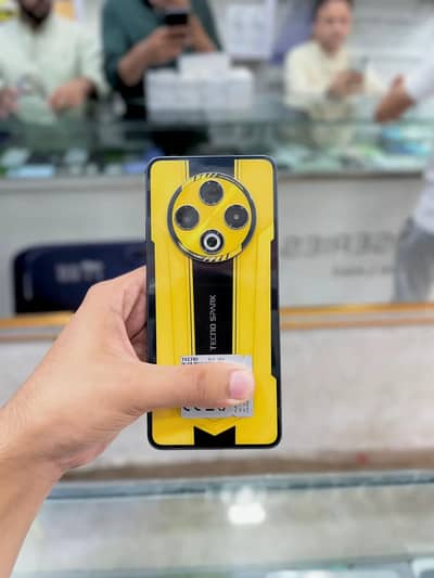 Tecno Spark 30 transformer