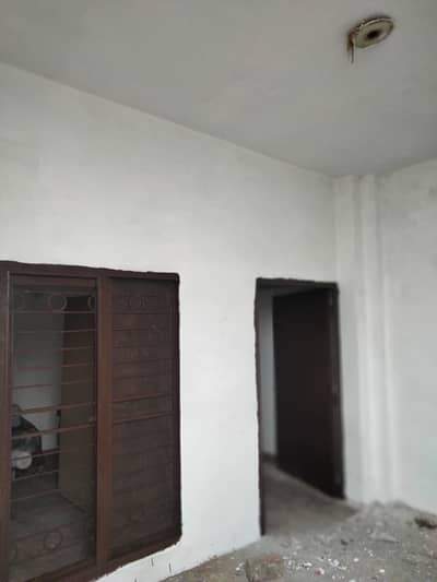 2nd FLOOR ROOM AVAILABLE FOR RENT FOR BACHELOR