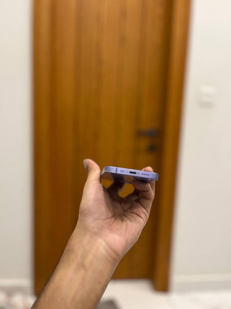 Apple iPhone 12 mini 1
