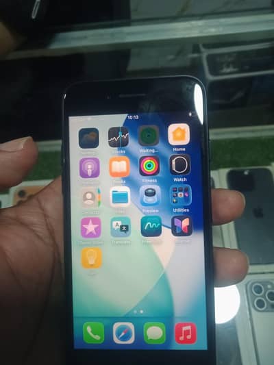 I phone SE 3rd generation 64gb battery health 73 good condition