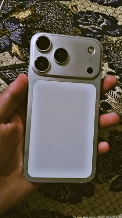  iPhone XR converted 17 pro max