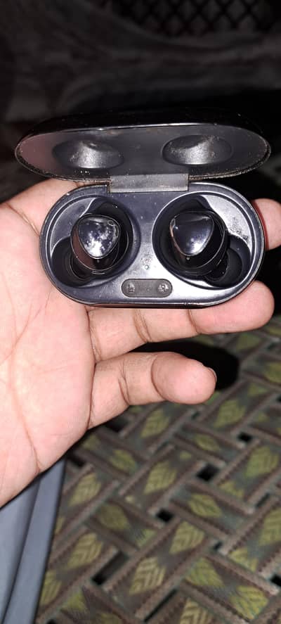 Samsung buds plus 8/10