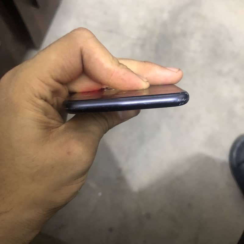 Apple iPhone 7 4