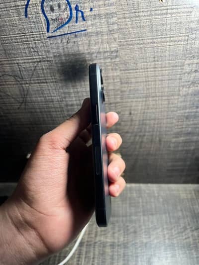 Apple iPhone 15