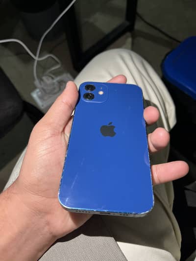 Apple iPhone 12