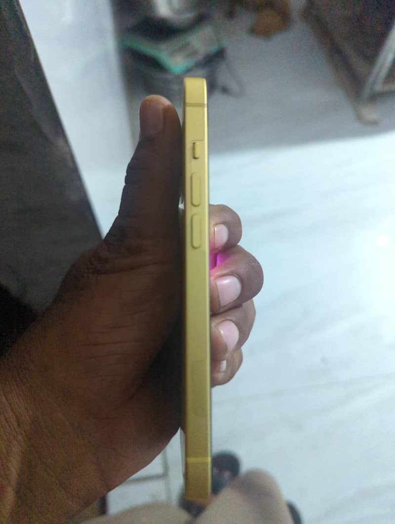 Apple iPhone 14 1