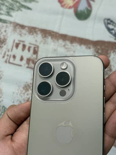 Apple iPhone 15 Pro