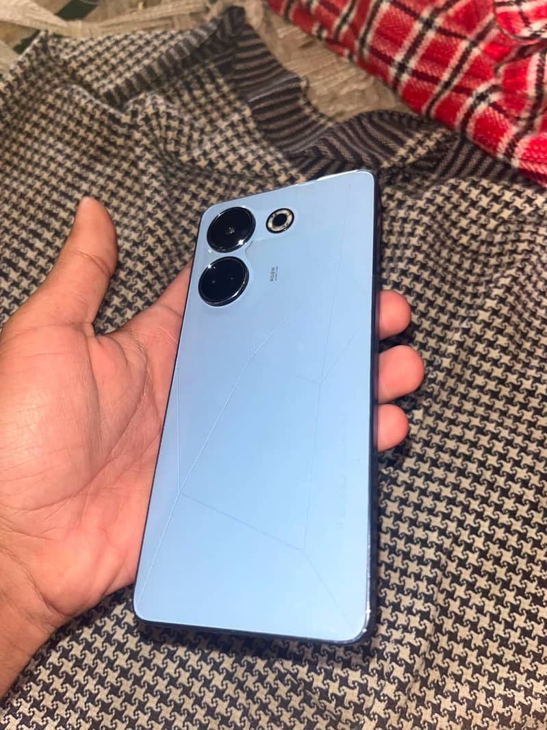 Tecno CAMON 20 Pro 7