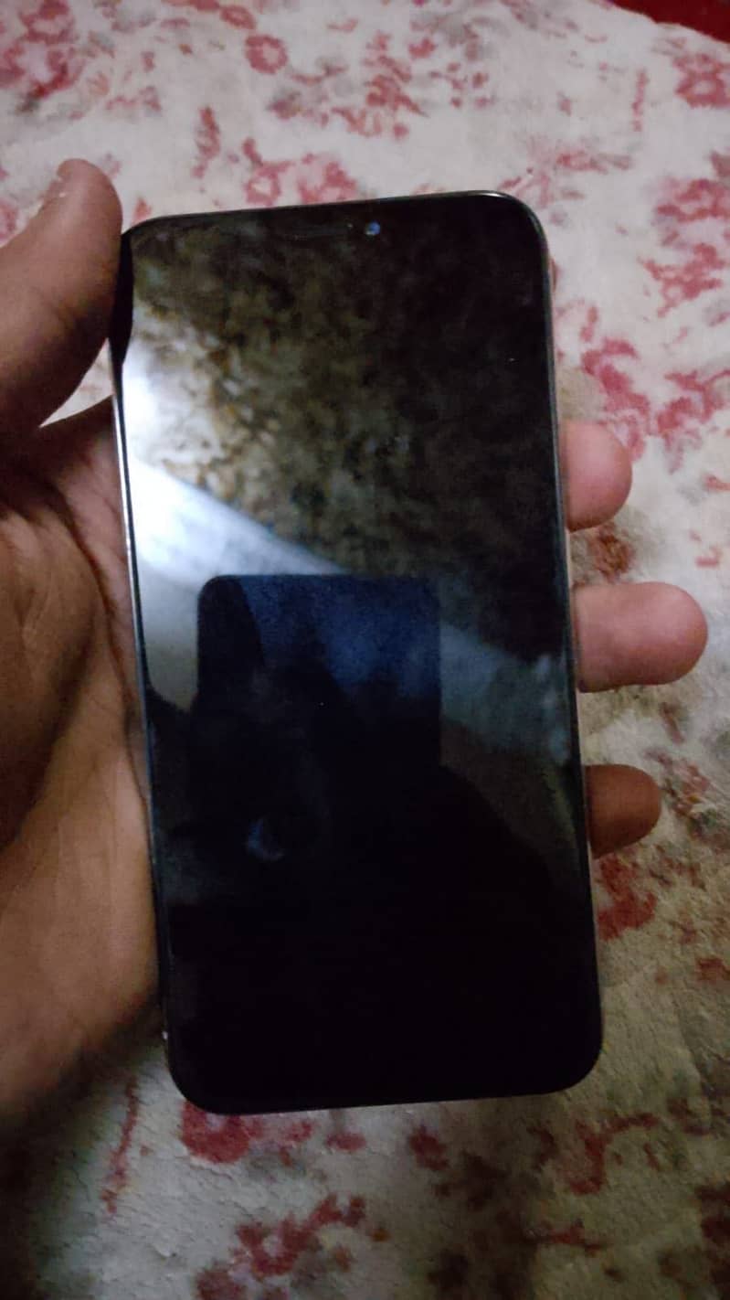 Apple iPhone X 3