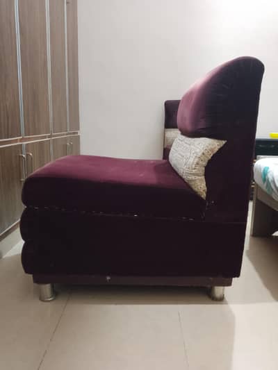 4 PC 1 seater sofas