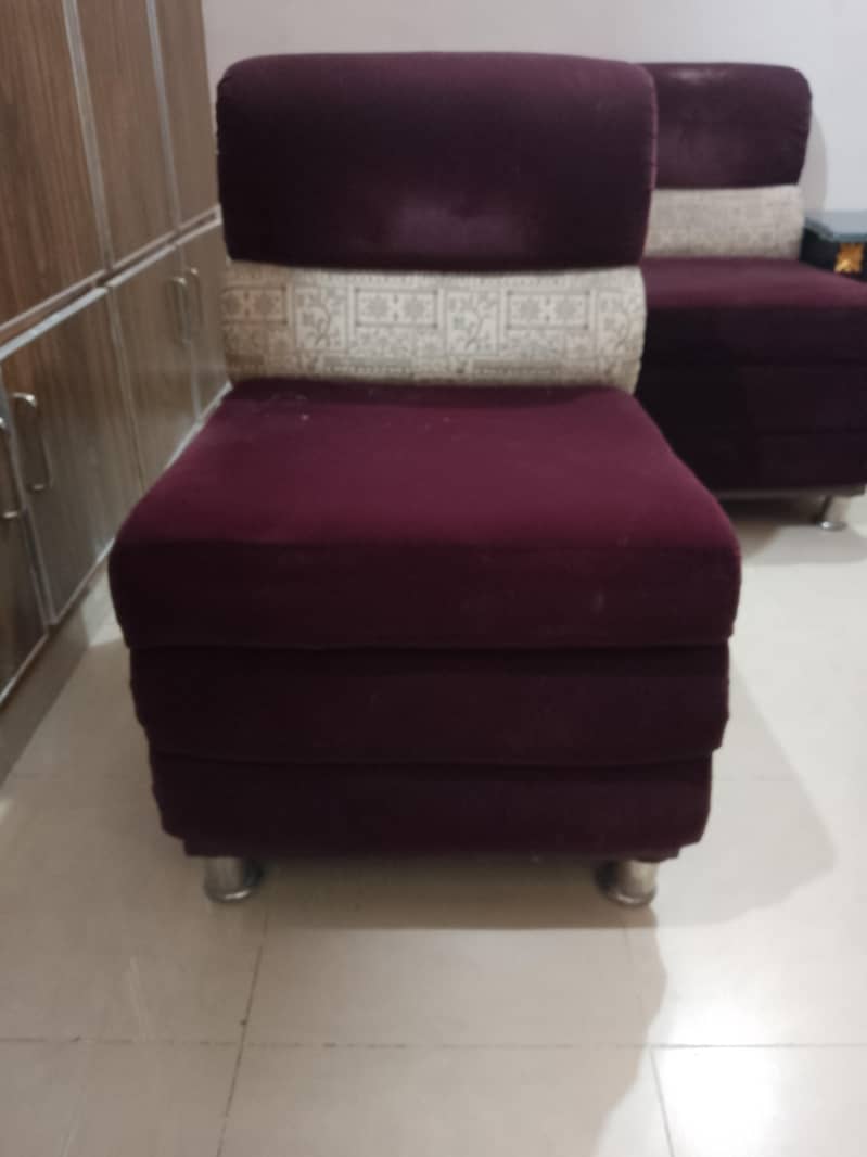 4 PC 1 seater sofas 3