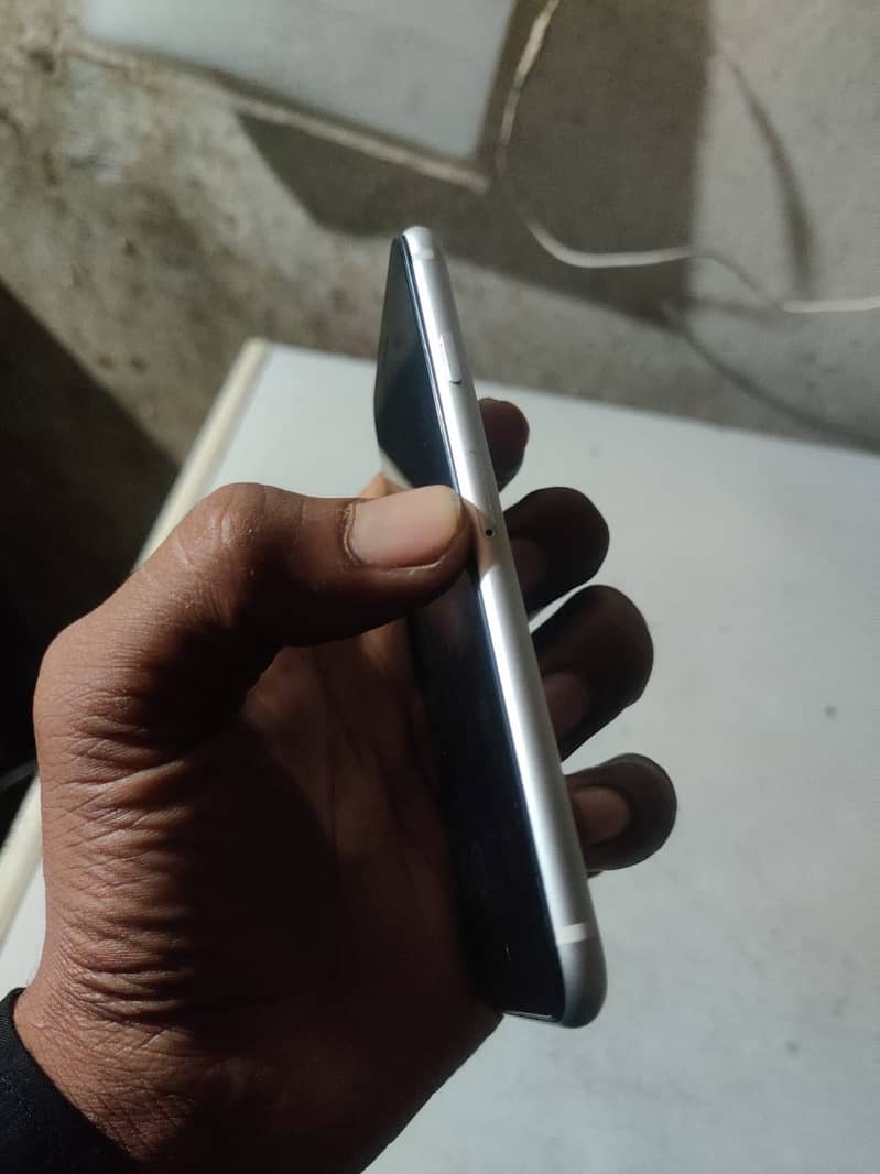 Apple iPhone SE 5