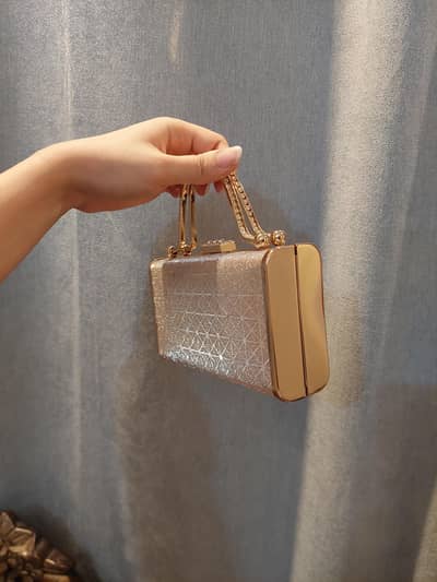 Stunning Clutch