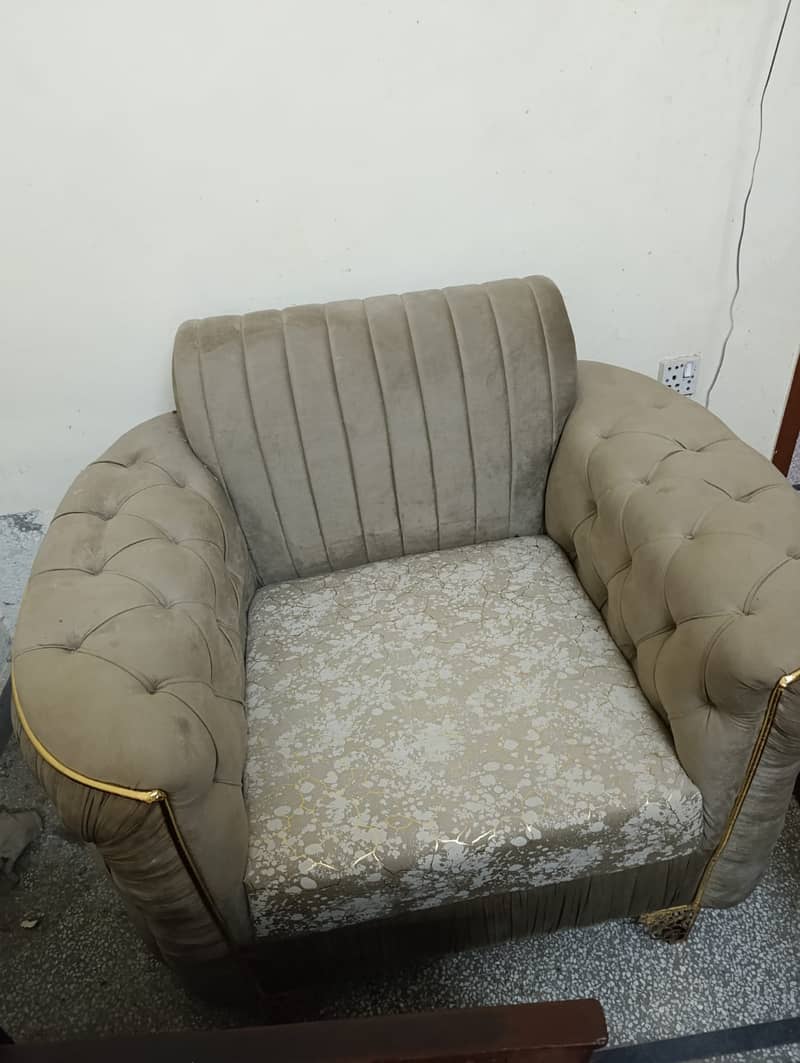 Sofa Set (Almost new) 2