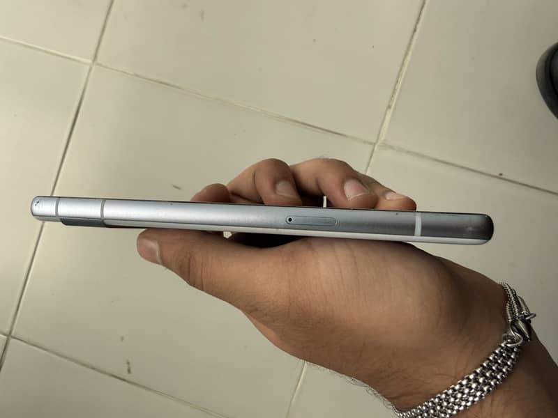 Google Pixel 7a 9
