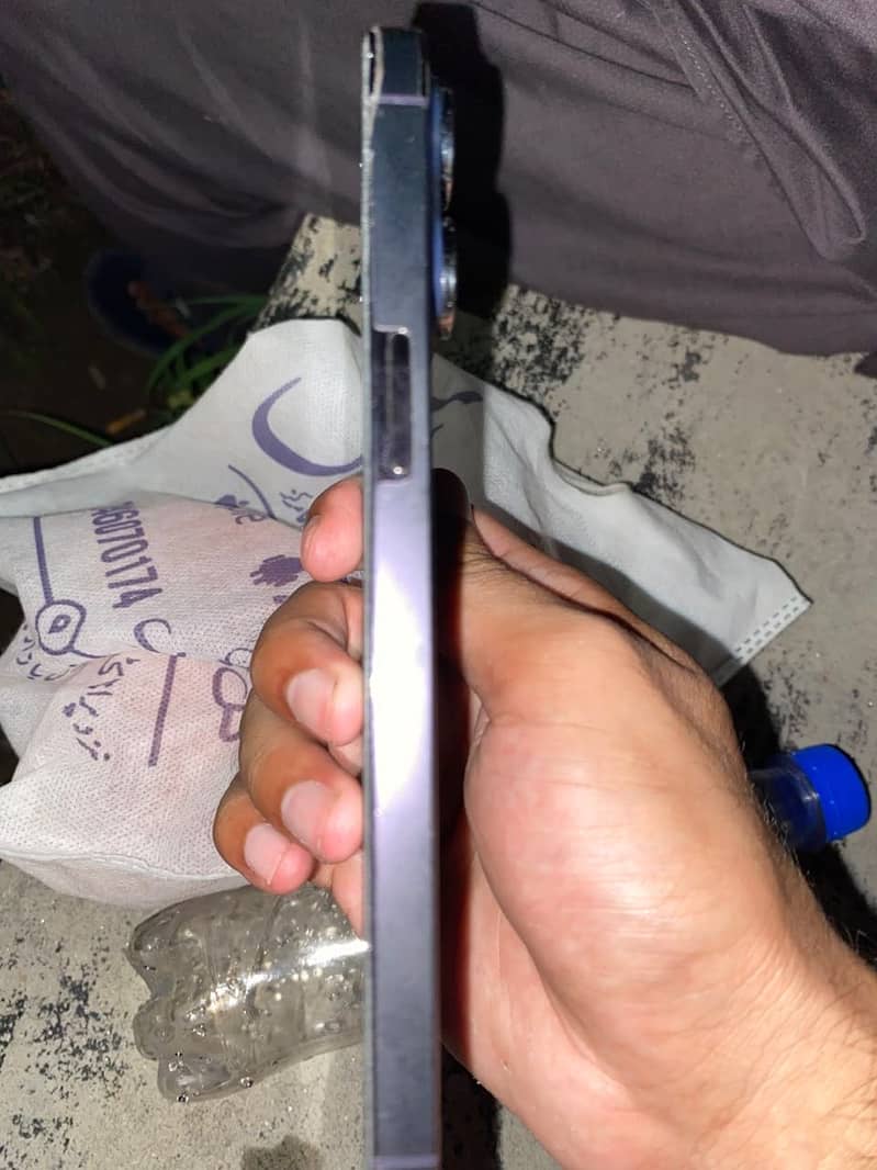 Iphone 14pro max 6
