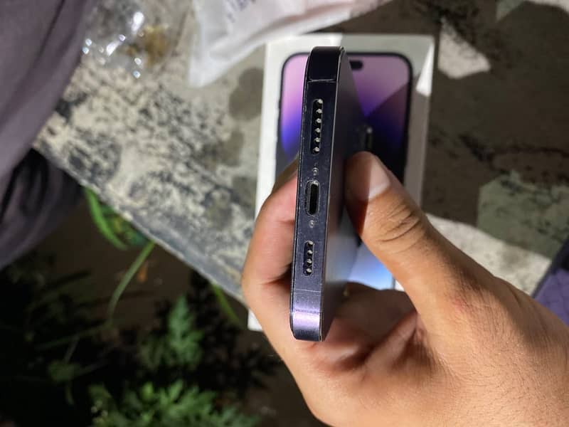 Iphone 14pro max 12
