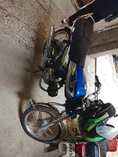 Honda CD 70 for sale Hamid ali for contact. 03488133364