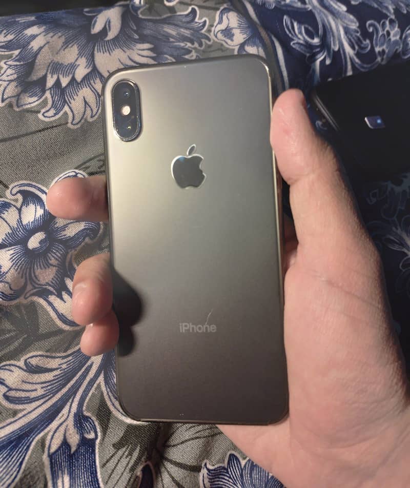 Apple iPhone X 0