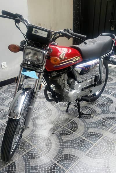 urgent sale 2023/24 model self chrome edition