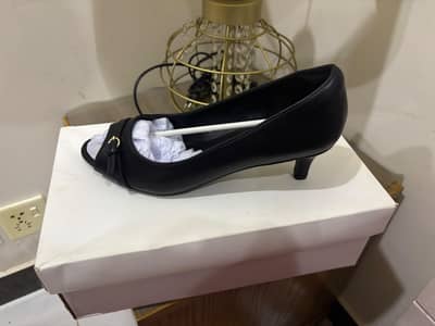 brand new Vinci heels