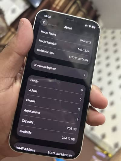 Apple iPhone 12