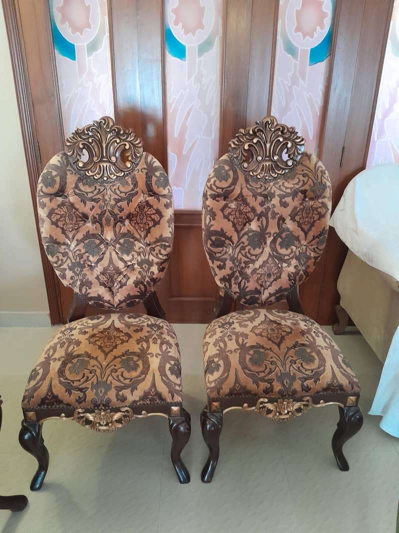 chairs 0