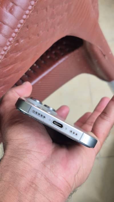 Apple iPhone 16 Pro
