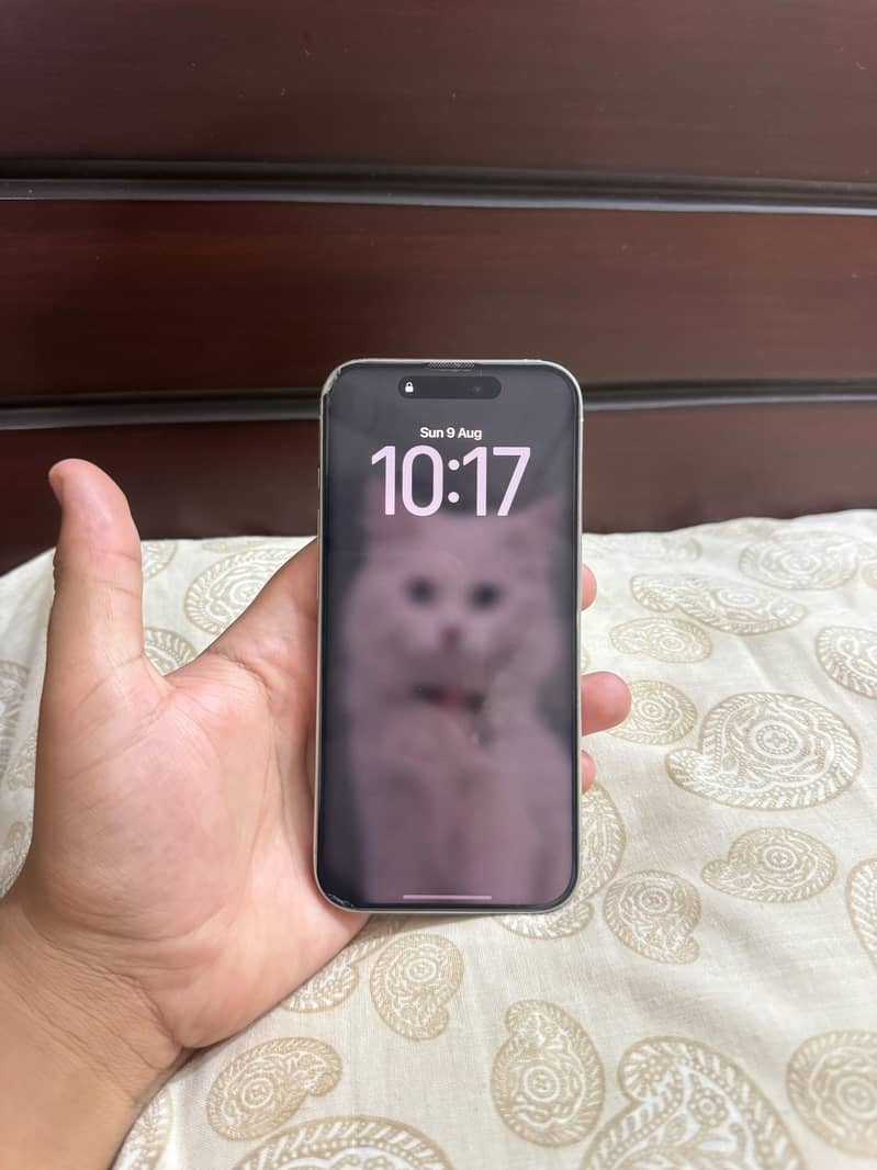 Apple iPhone 15 Pro 4