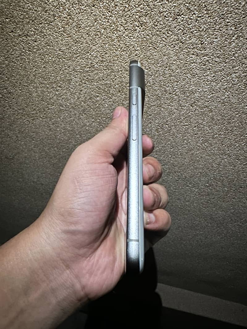 Google pixel 8 2