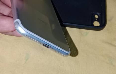Apple iPhone 7