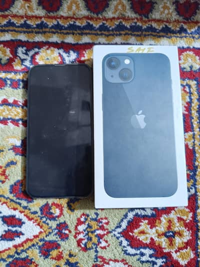 Apple iPhone 13
