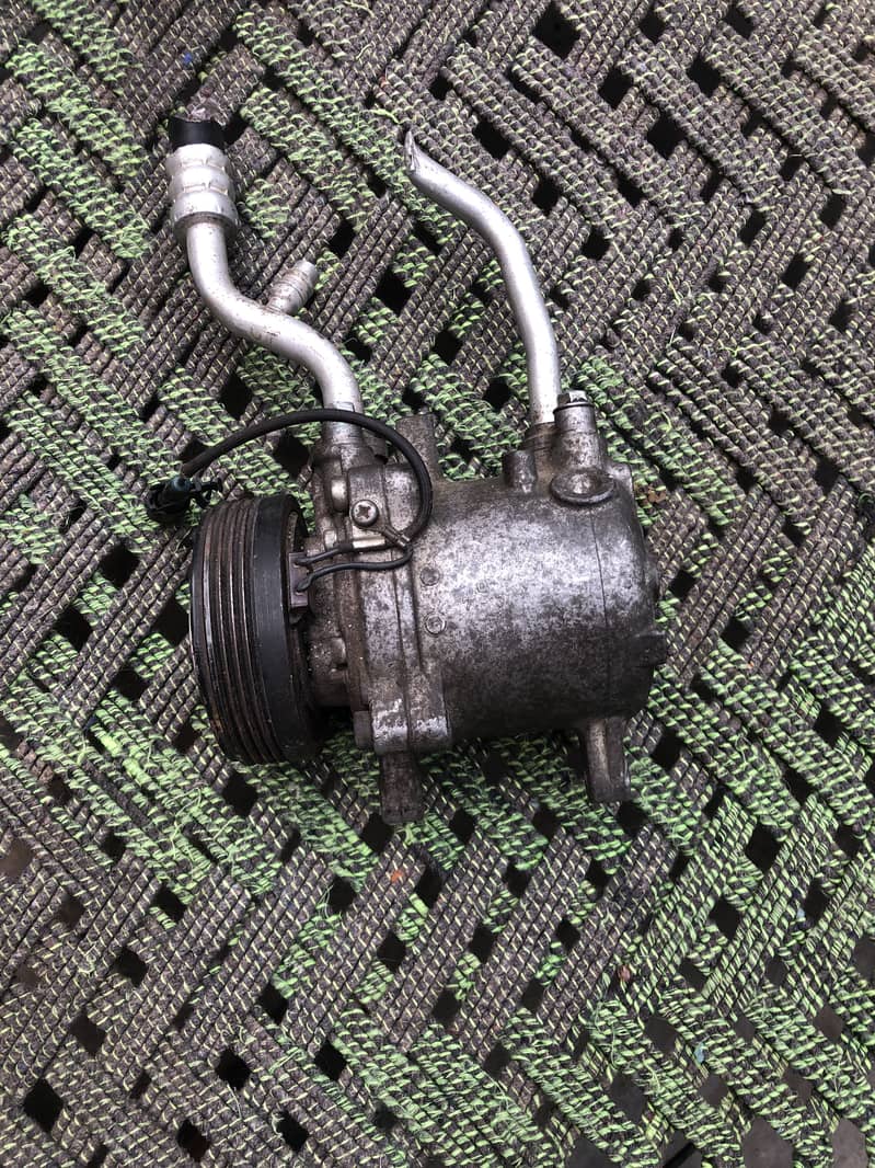 Ac compressor denso 1