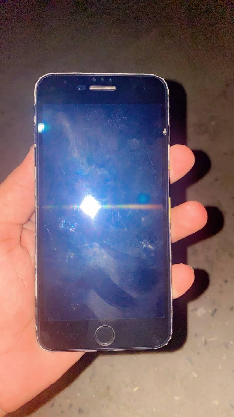 Apple iPhone 7 Plus 4