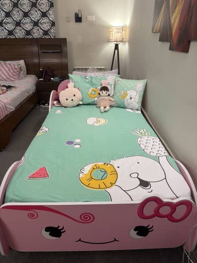 Kids single bed without mattress